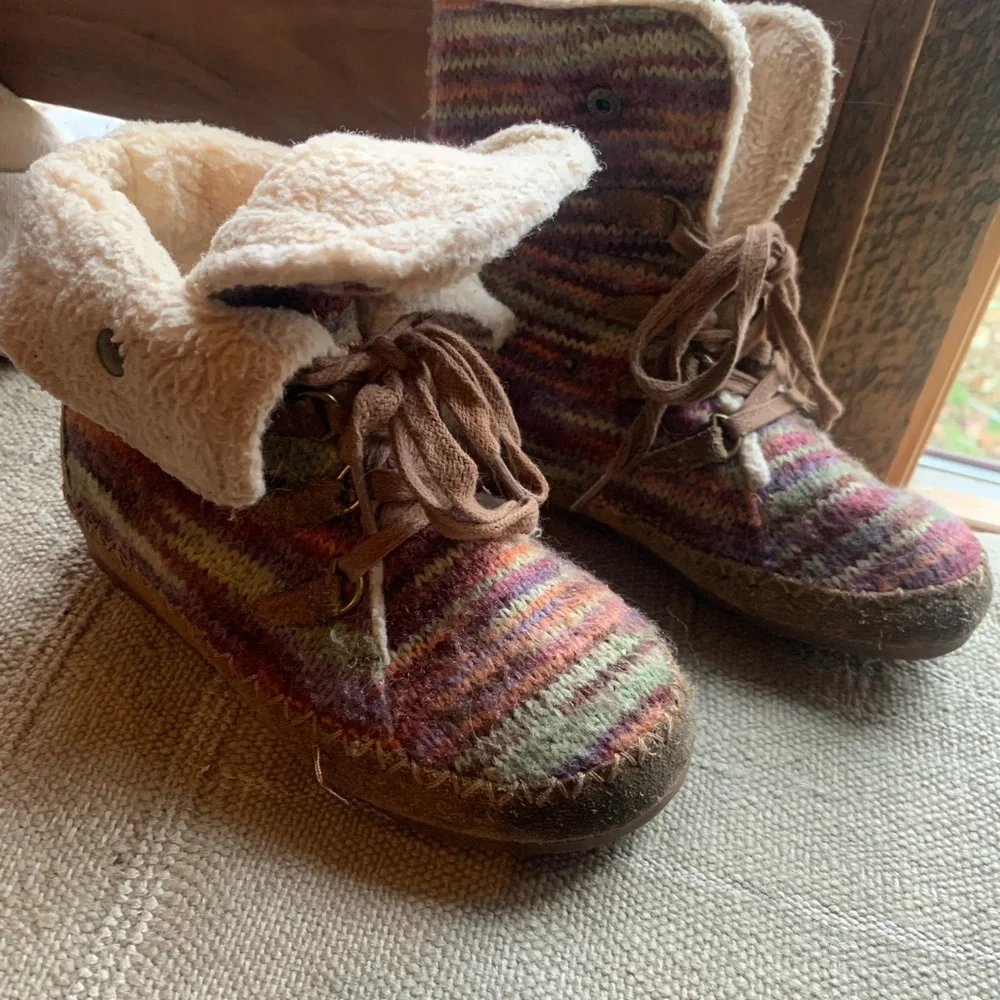 BearPaw Knitted Foldover Boots - Picture 1 of 6
